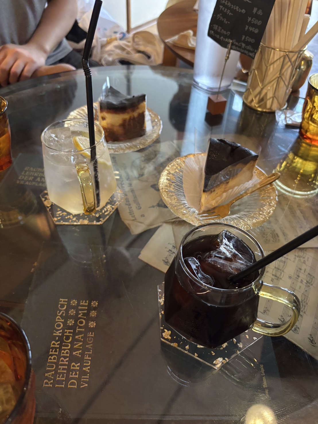 凸凹dekoboko cafeさんにカフェ巡り☕