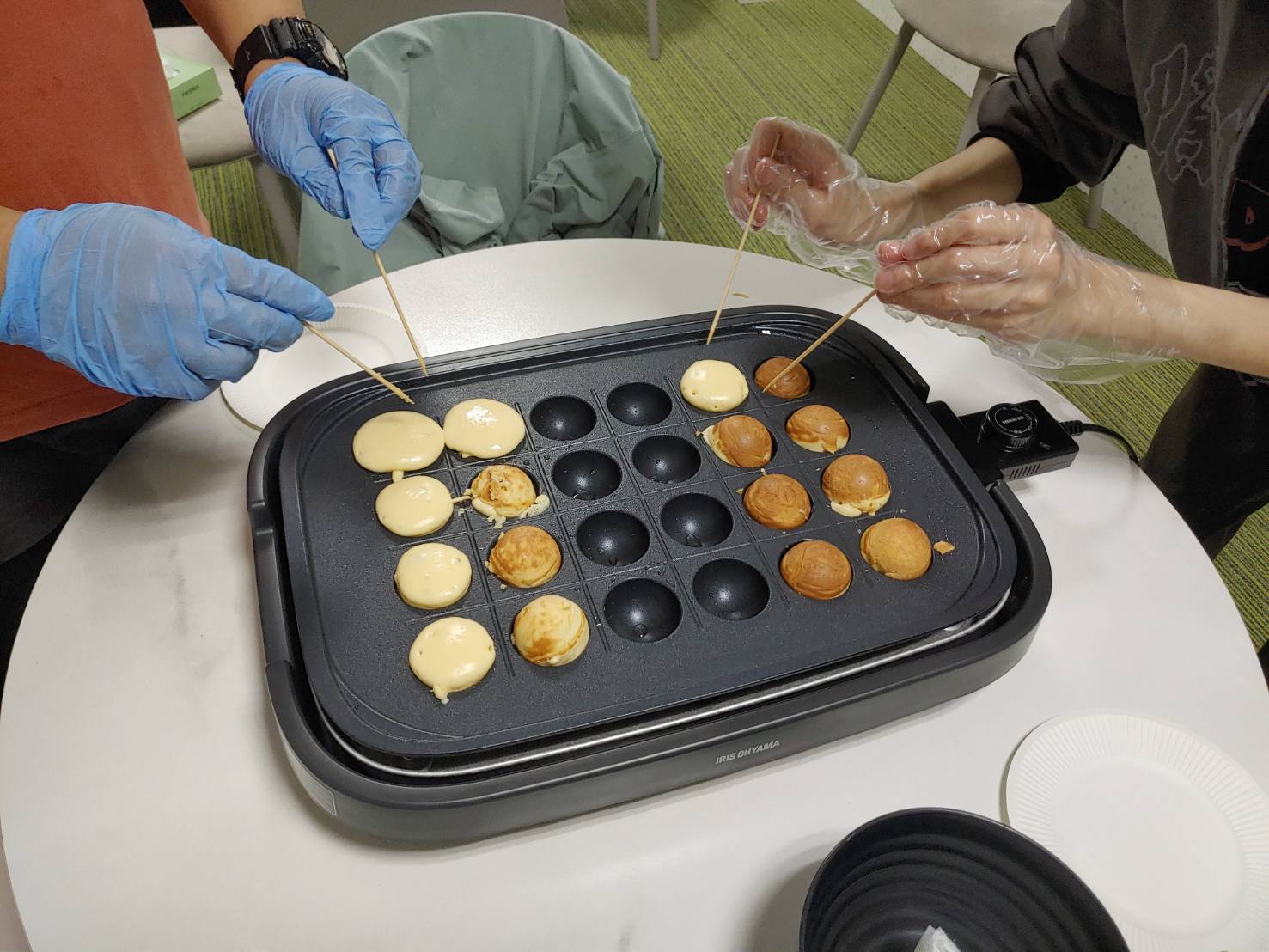 チートデー「ベビーカステラ作り」🥞